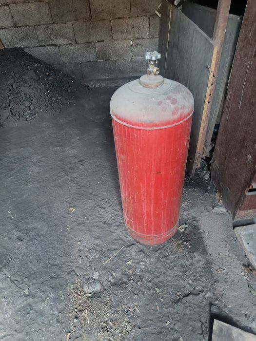 Продам газ балон