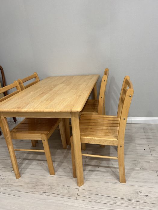 Продам стол со стульями