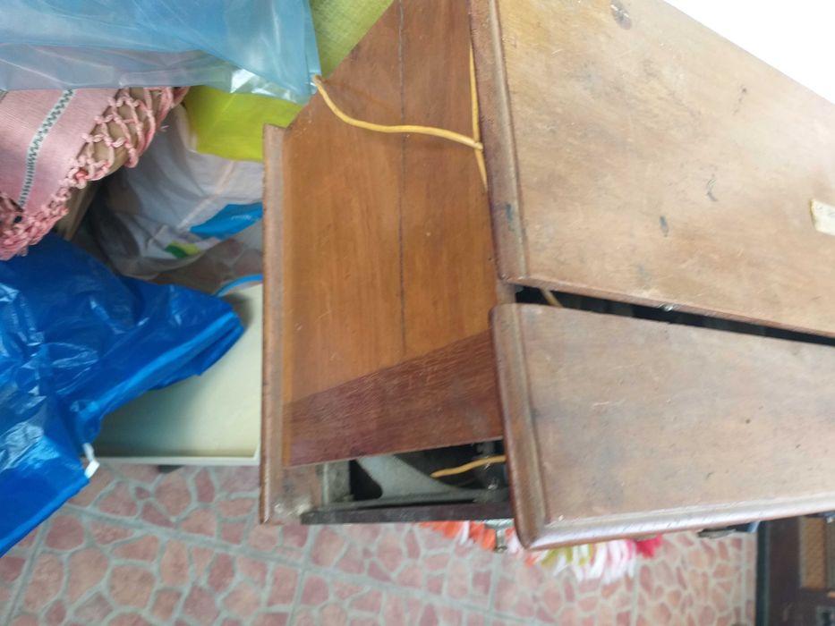 Radio foarte vechi, antic, de colectie