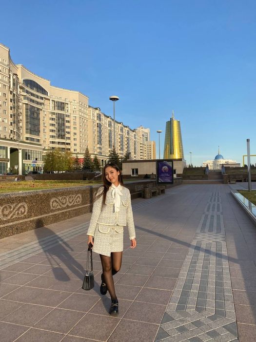 Пиджак и юбка в отличном состоянии