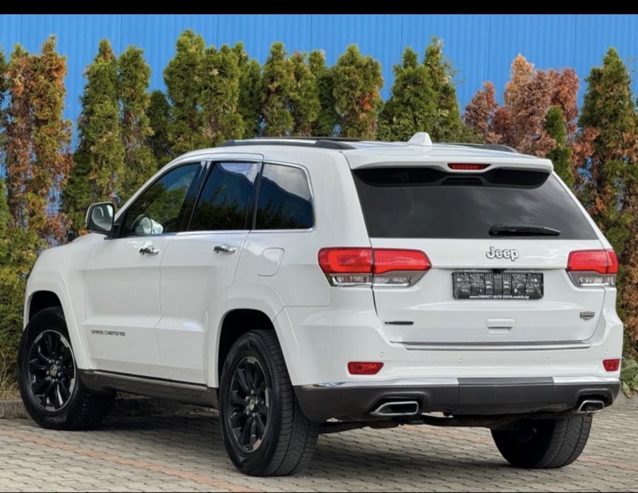 Капак за теглич Jeep Grand Cherokee WK2