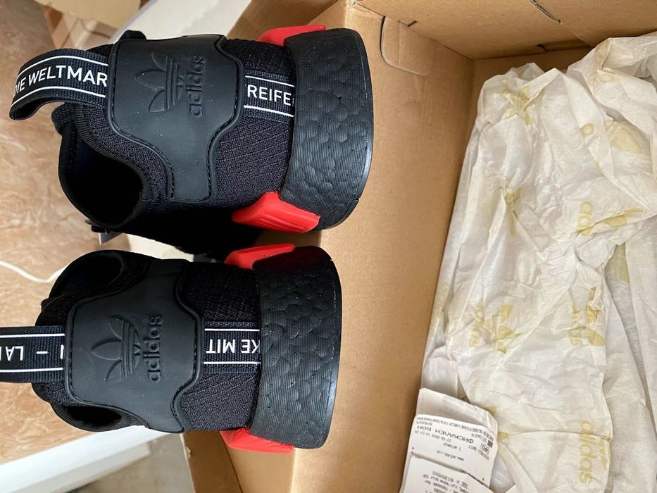 Adidas NMD R1 - EU45