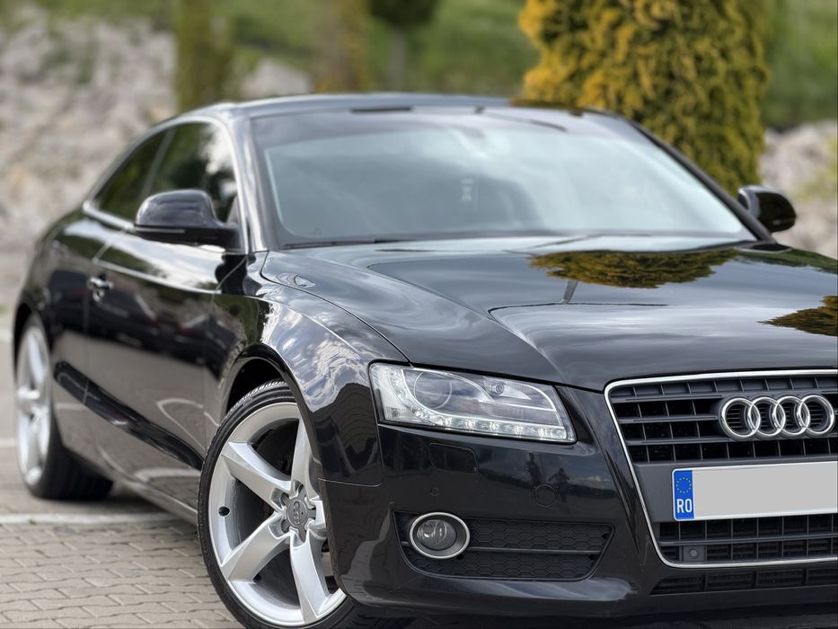 Audi / A5 Coupe 2.0 TDI