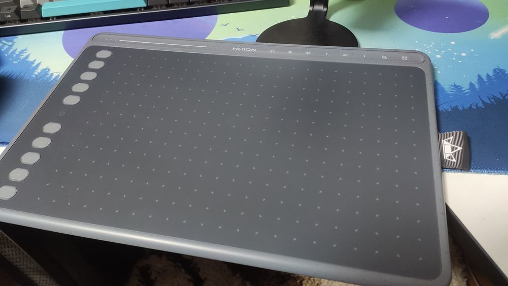 Графический планшет Huion HS611