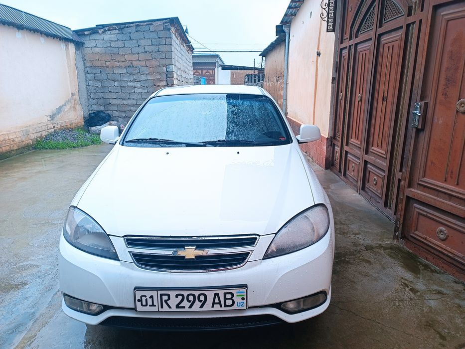 Продам ласетти жентра 9.500 S