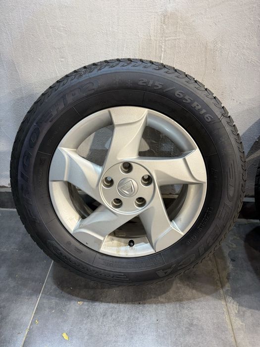 Roti Dacia Duster 1 si 2 2010-2023 cu avelope iarna Debica 215 65 r16