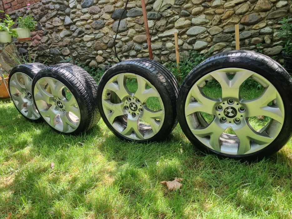 Vând jante BMW style 114 R18