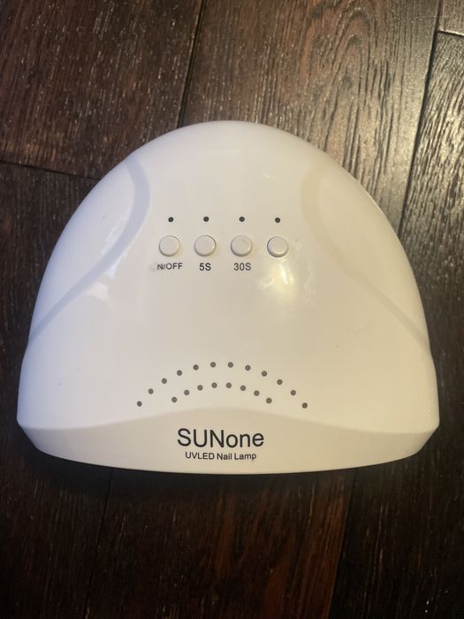UV/LED лампа за маникюр