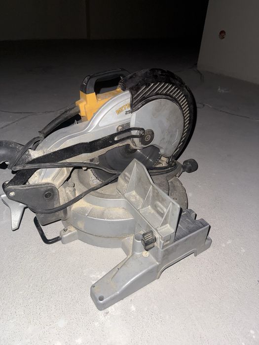 Shrupovert 2 ta perforator drel torstavka 6000r/min