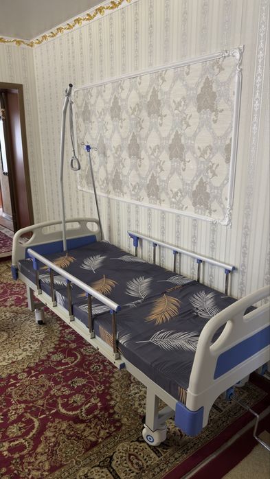 Медицинская функциональная кровать