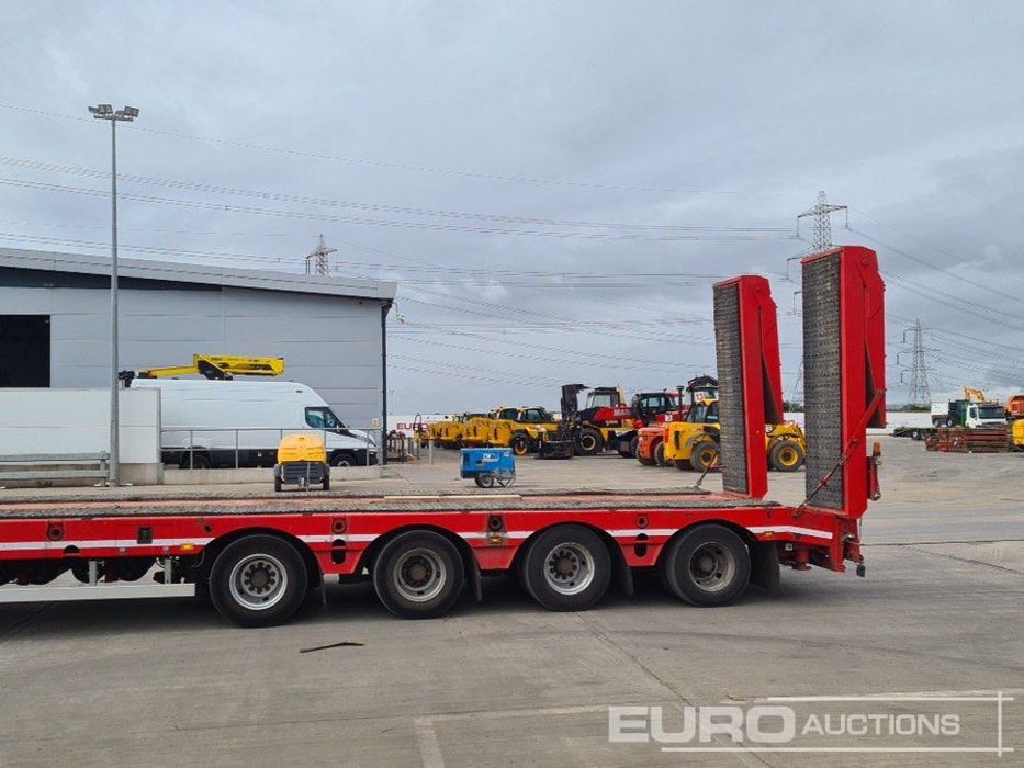 Semiremorcă Gurlesenyil V4 – 2018 – 4 axe – extensibilă – 68 tone – rampe hidraulice