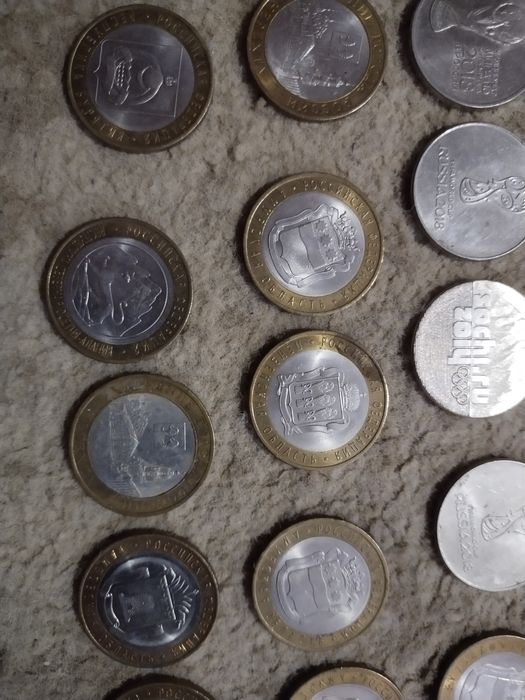 Монета 10 рублей Сочи 2018 Футбол