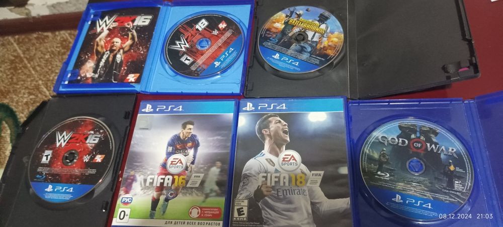 Playstation 4 обмен бор дисклари нархлари хархил 200минггача холати зу