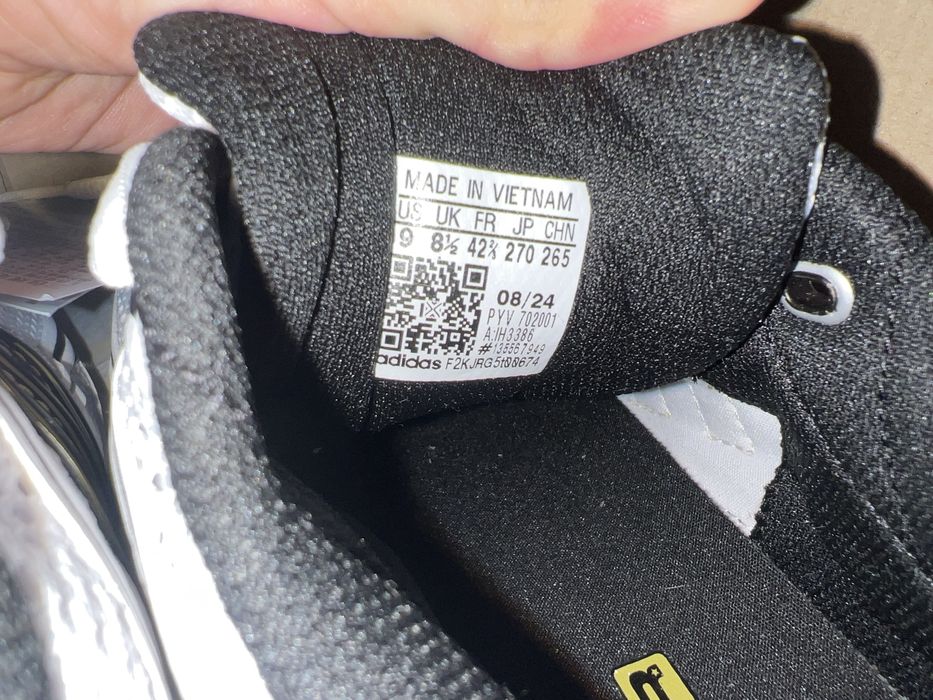 Кроссовки Adistar Cushion