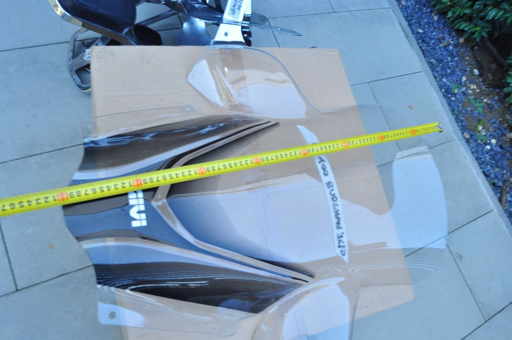 Carene parbriz Givi pt Burgman 400 2017-2021