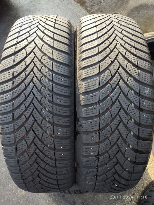 2 buc 225 60 R18 104v Semperit , iarna, dot 2021