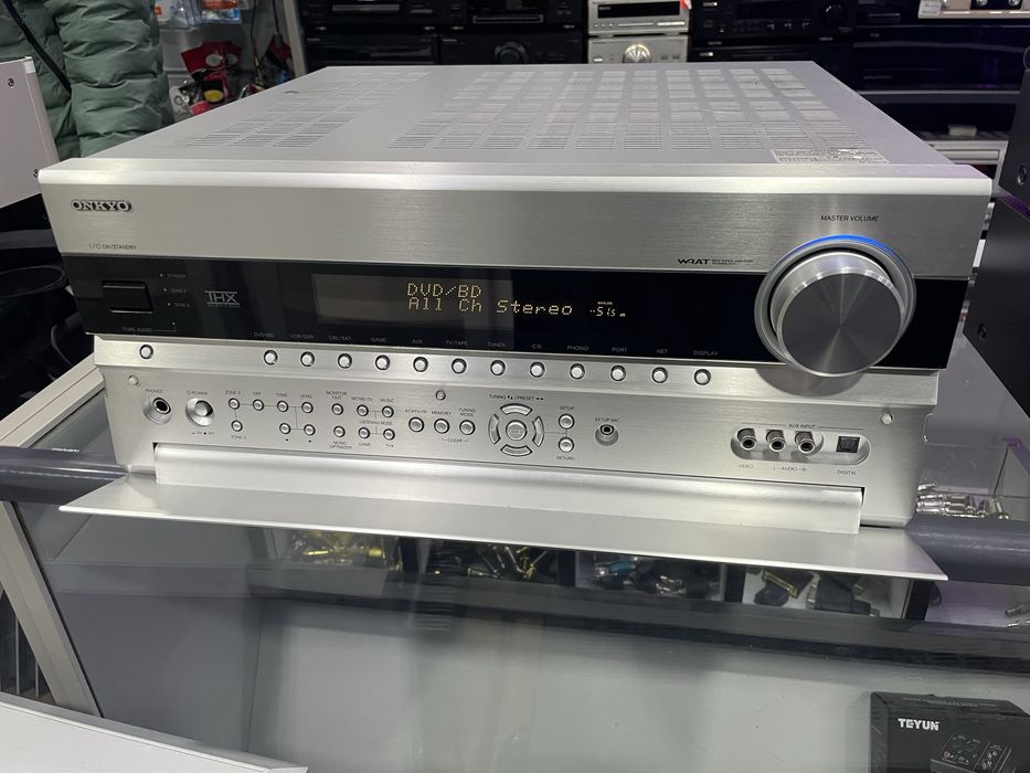 Onkyo tx nr 807  ….
