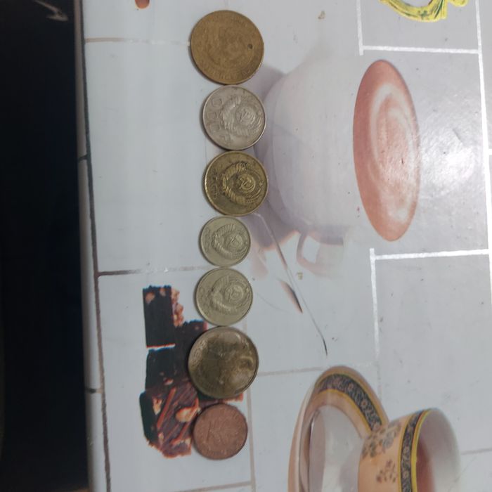 Монеты  старые .