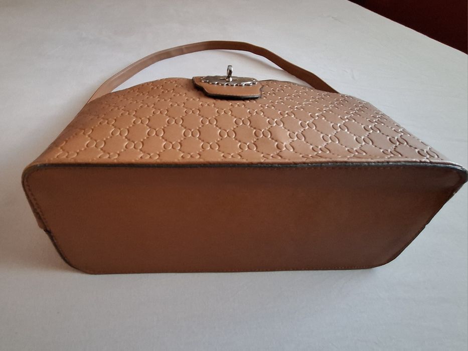 Дамска чанта кожена