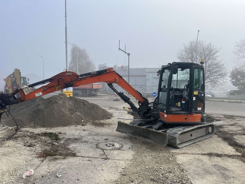 Услуги с багер и самосвал- МИРАСОФ ТЕХ ЕООД