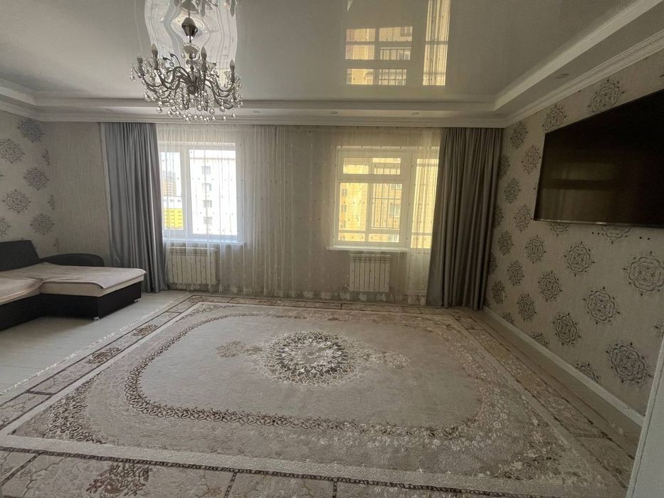 3 комнатная квартира 101 кв. м. Район кордай.