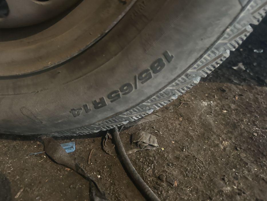 Продам комплект колес