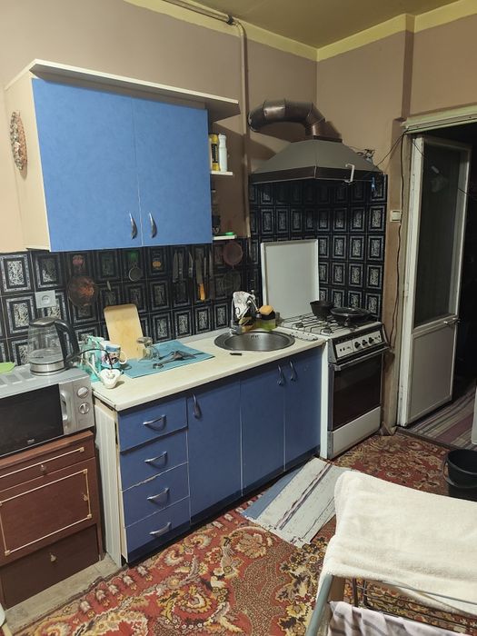 Продаётся срочно своя квартира 3х в4х в яшнабадском районе возле Кадыш