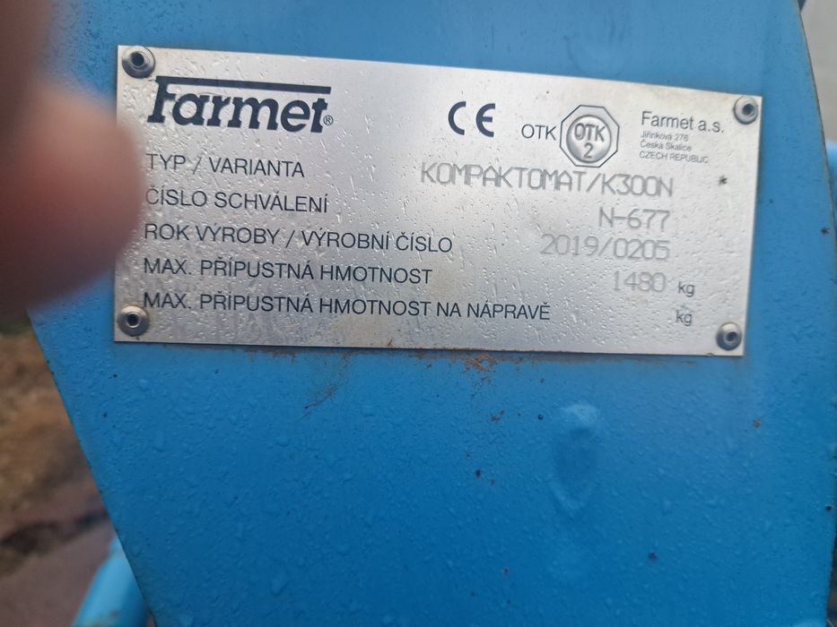Vând kompactomat farmet k 300