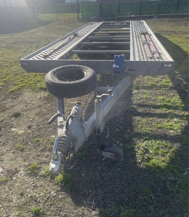 Inchiriere remorca/ platforma auto 4,5m 5m 2axe 6m 8m tractari auto