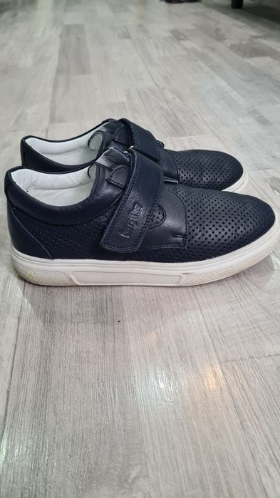 Туфли школьные Kapika 33 р