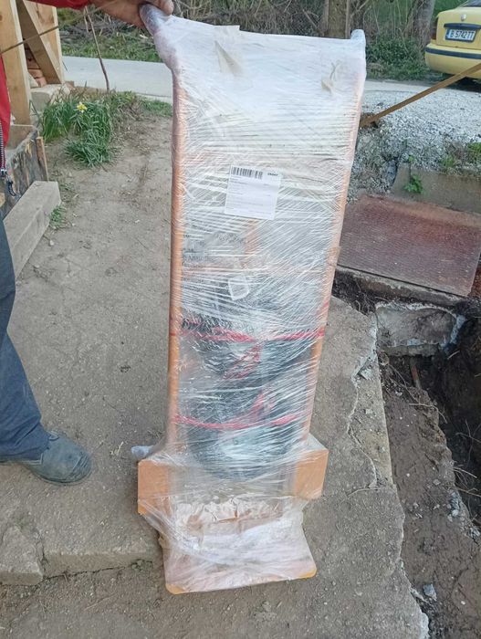 Продава се работна  количка