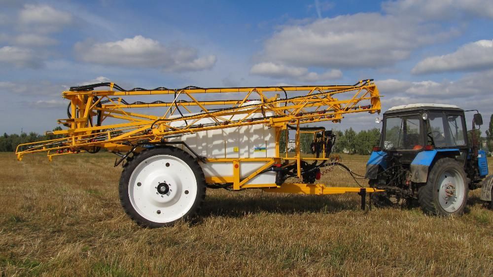 Опрыскиватель ОПК-2000