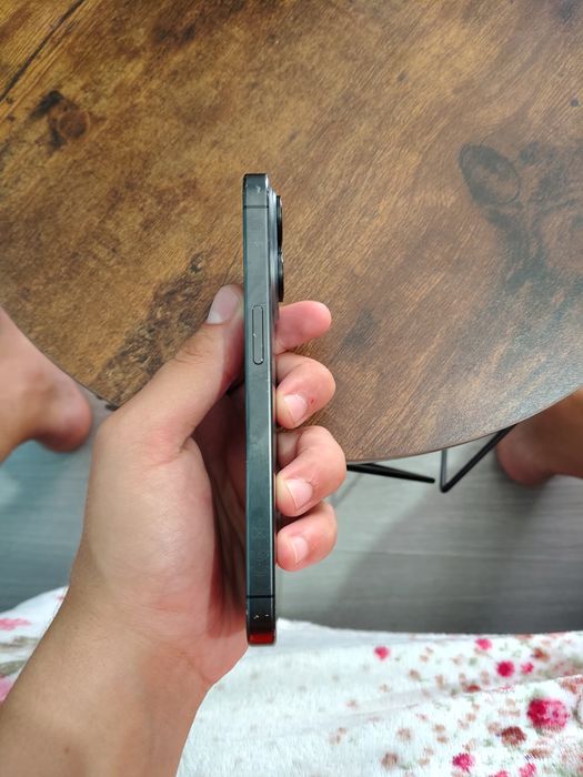 Vand iphone 15 pro 256