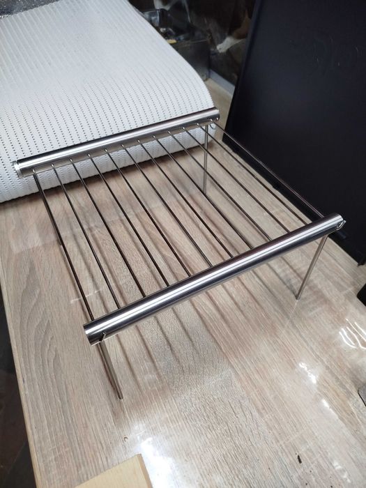 Gratar portabil pliabil pentru drumetii