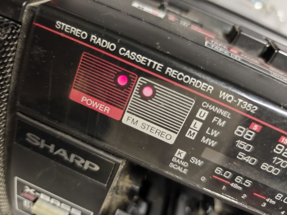 Радиокасетофон Sharp WQ-T352H