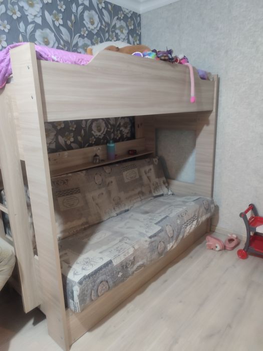 Продам 2 ярусную диван кровать