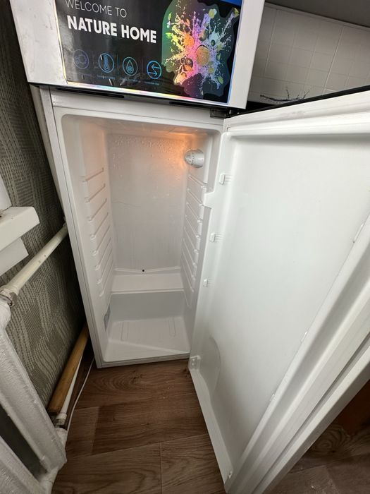 Продается холодильник DAUCHER б/у