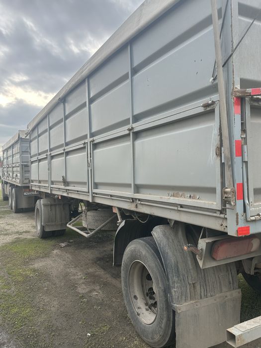 Продам грузаовик в идеальном состояние