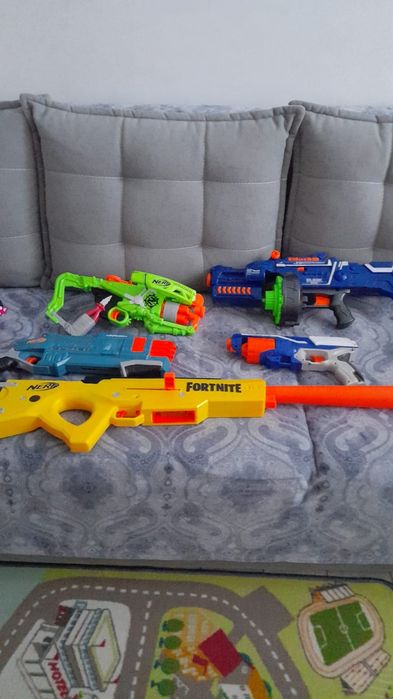 Vand pistoale nerf