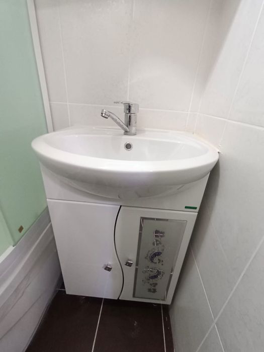 Раковина - Тумба напольная с подвесным зеркалом