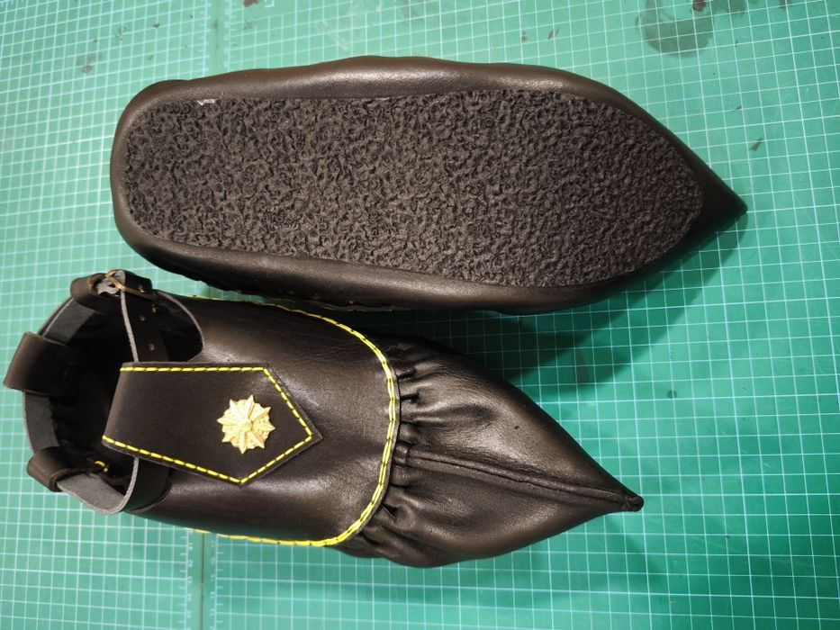 Кукерски цървули капаклии