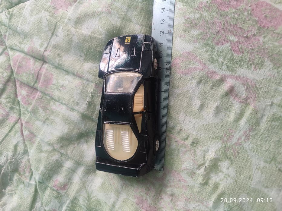 Моделька Авто Феррари