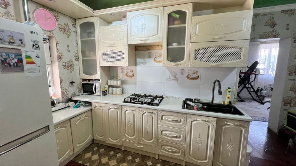 Кухонный гарнитур