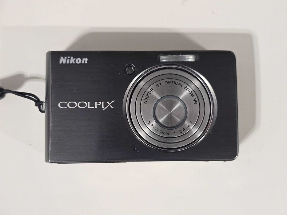 Y2K Aparat foto digital compact Nikon S500 7.1MP 3x Zoom
