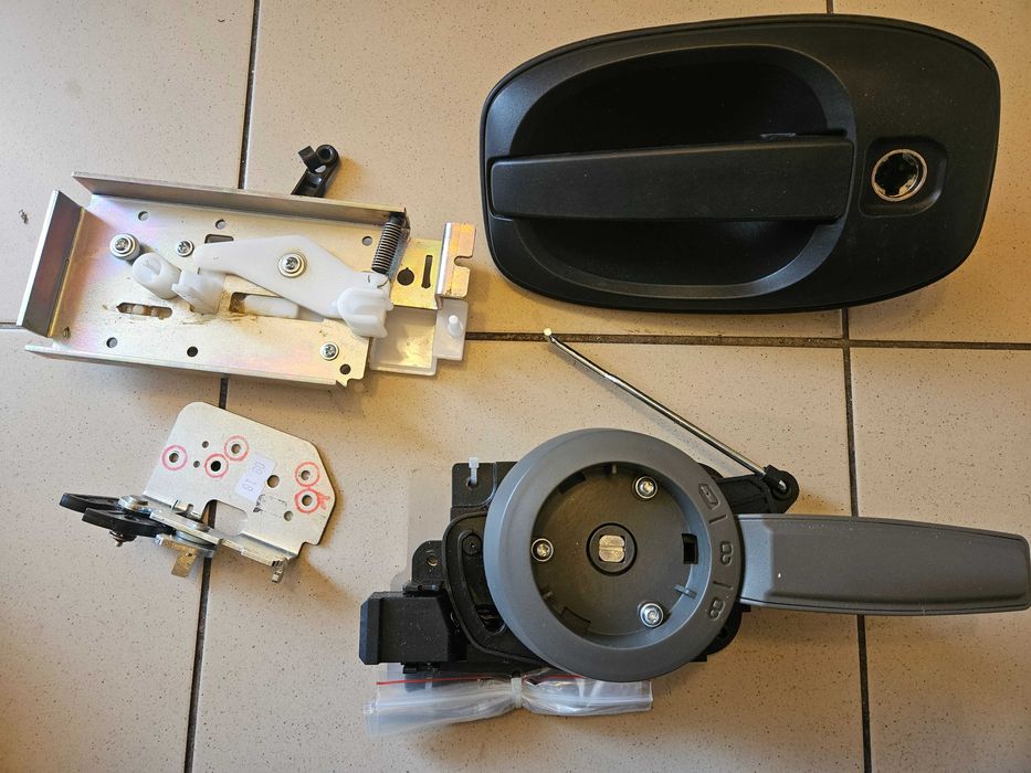 Maner yala mecanism rulota clanta KNAUS usa