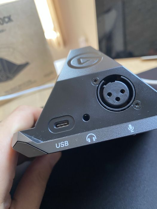 STREAM DECK + (White) + XLR Dock Bundle + Blue Dials Set