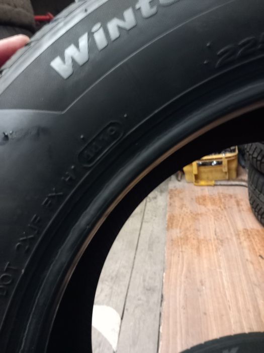 Anvelope de iarna 225 60 17