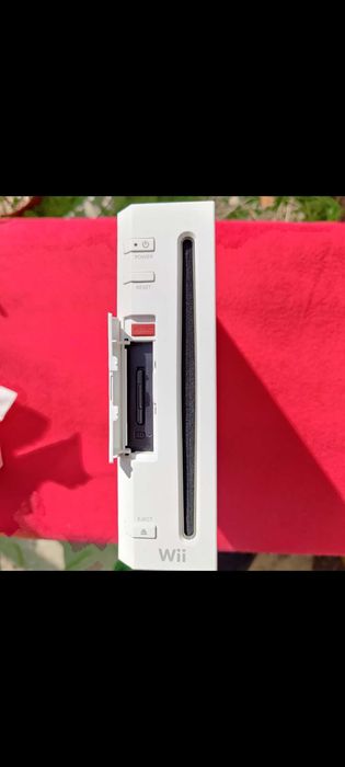 Nintendo Wii modată 7 în 1 + 200jocuri(Nintendo&Sega& PlayStation)