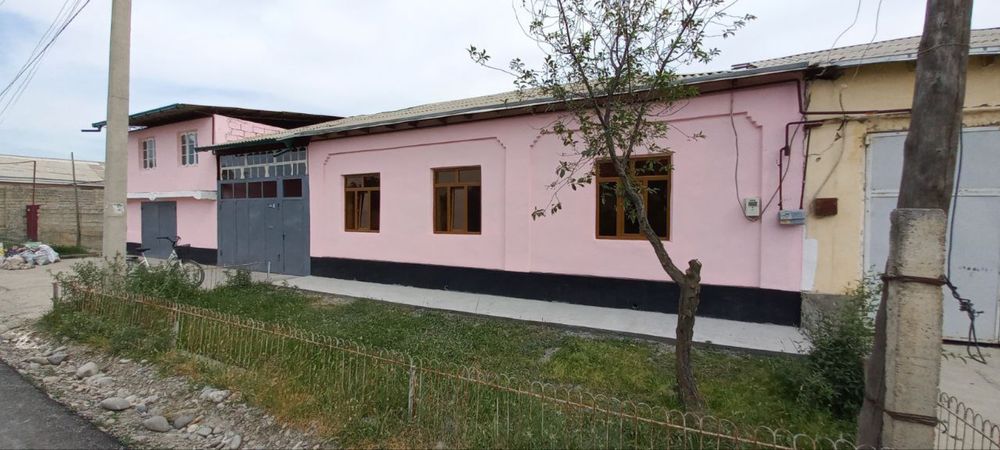 Уй сотилади автосервис билан!Жомбой шахри, Бобур кучаси 16уй.