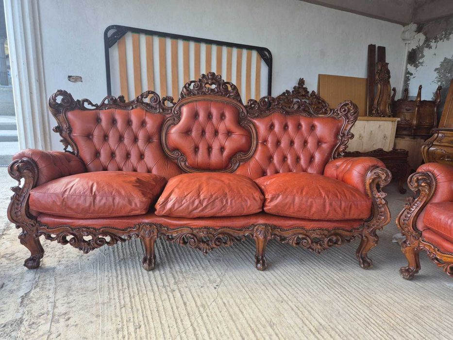 Canapea și fotolii în stil baroc- din piele